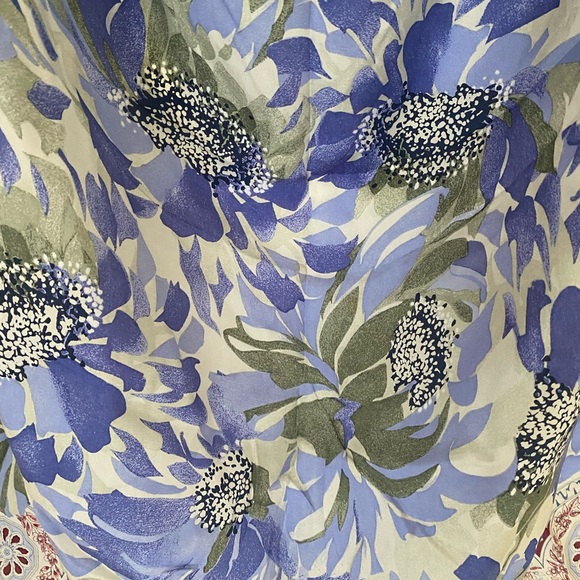 Vana Silk Scarf Made in Japan Floral Print - Picture 4 of 7